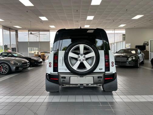 White 2023 Land Rover Defender 110 X-Dynamic SE