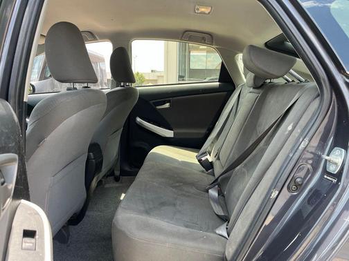 Winter Gray Metallic 2012 Toyota Prius Three