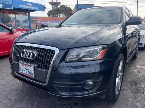 BLACK 2012 Audi Q5 2.0T Premium Plus