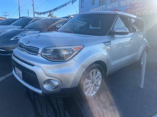2018 Kia Soul +