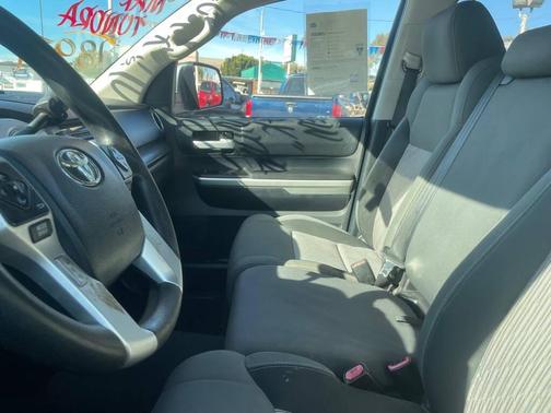 2015 Toyota Tundra SR5