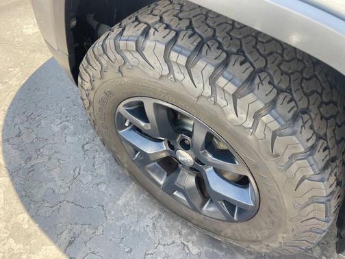 GRAY 2015 Jeep Cherokee Latitude