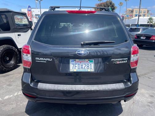 BLACK 2011 Subaru Outback 2.5i