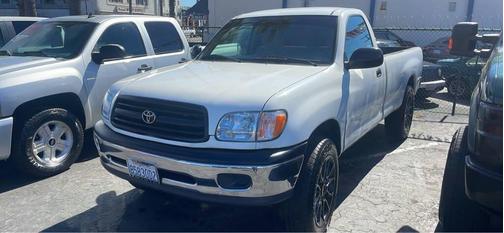 2000 Toyota Tundra Base