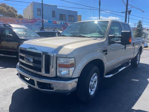 GOLD 2010 Ford F-250 Super Duty