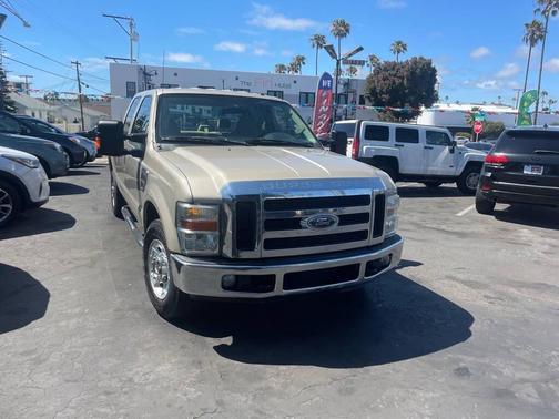 GOLD 2010 Ford F-250 Super Duty