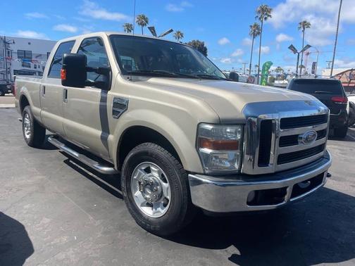 GOLD 2010 Ford F-250 Super Duty