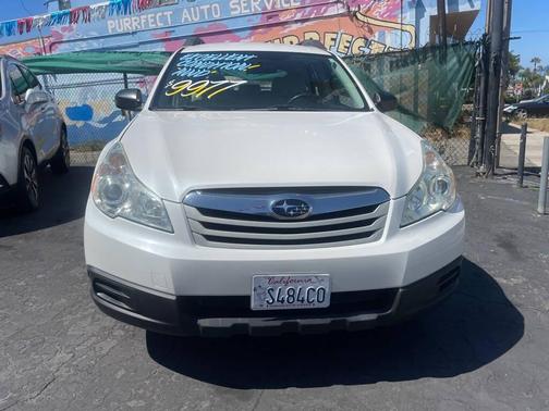 WHITE 2015 Subaru Forester 2.5i Premium