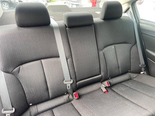 2010 Subaru Legacy Base