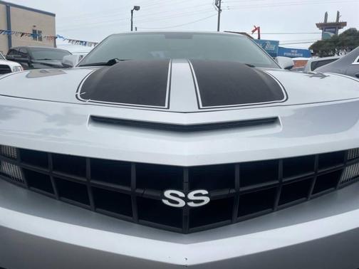 SILVER 2010 Chevrolet Camaro 2SS