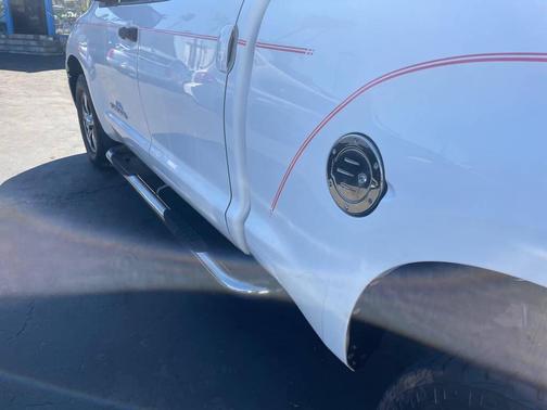 2010 Toyota Tundra Grade