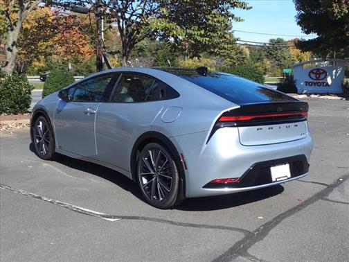 2024 Toyota Prius XLE