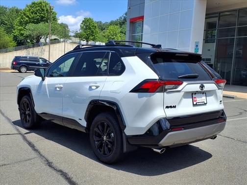 2025 Toyota RAV4 Hybrid SE