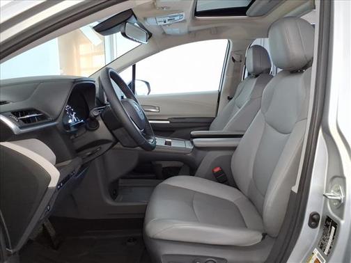 2021 Toyota Sienna XLE 7 Passenger