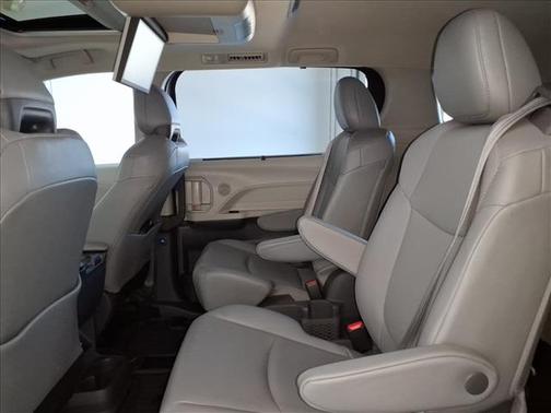 2021 Toyota Sienna XLE 7 Passenger