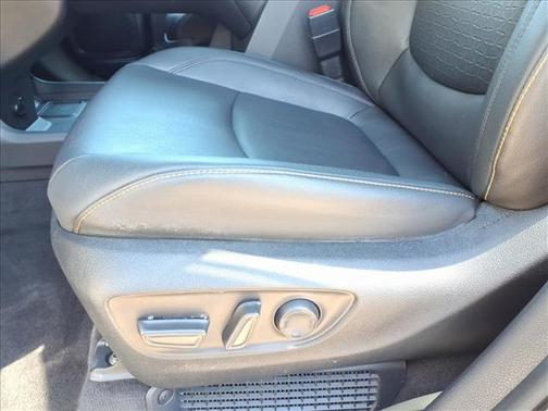 2025 Toyota Sienna Woodland Edition