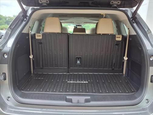 2025 Toyota Highlander Limited