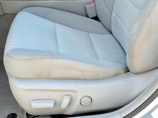 Celestial Silver Metallic 2016 Toyota Camry LE