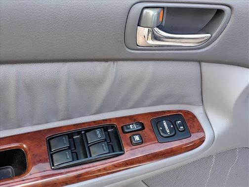 2005 Toyota Camry XLE V6