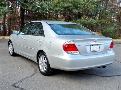 2005 Toyota Camry XLE V6