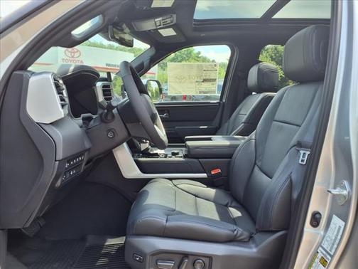 2025 Toyota Tundra Hybrid Platinum