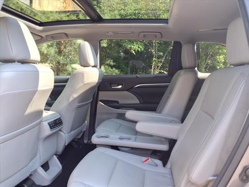 2015 Toyota Highlander Limited Platinum