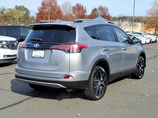 2017 Toyota RAV4 Hybrid SE