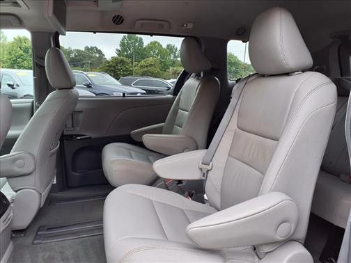 2016 Toyota Sienna XLE Premium