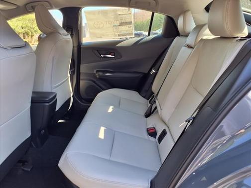 2025 Toyota Prius XLE