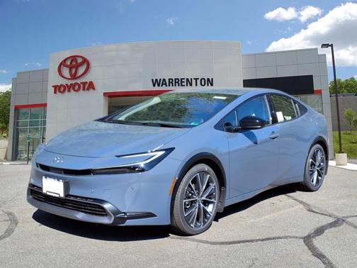 2025 Toyota Prius XLE