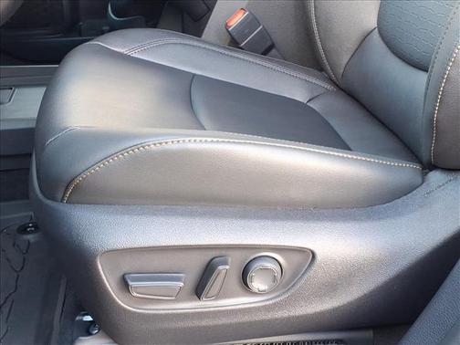 2025 Toyota Sienna Woodland Edition