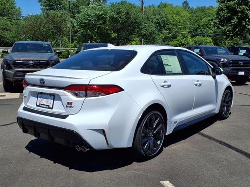 2025 Toyota Corolla Hybrid SE