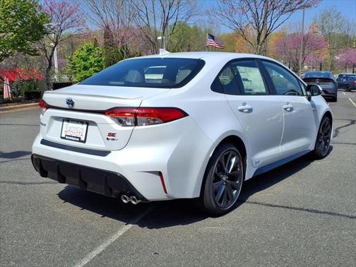 2025 Toyota Corolla Hybrid SE