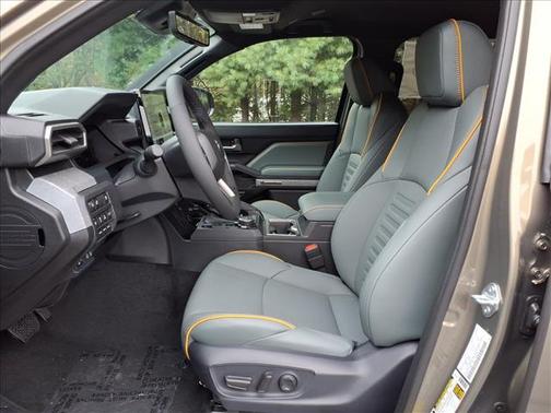 2025 Toyota Tacoma Hybrid Trailhunter