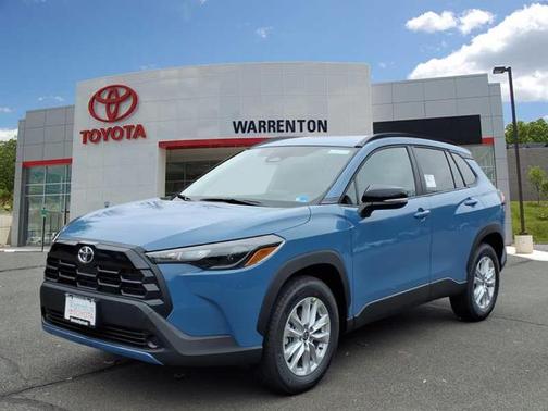 2026 Toyota Corolla Cross LE