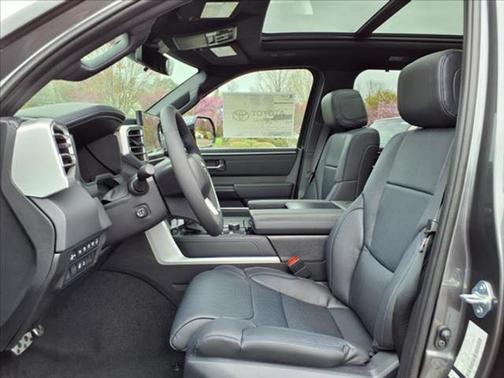 2025 Toyota Sequoia Platinum