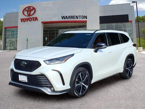 Blizzard Pearl 2021 Toyota Highlander XSE