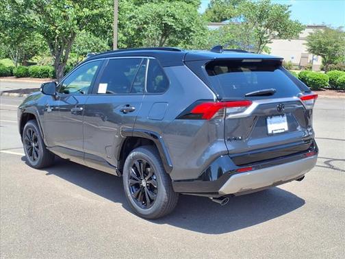 2025 Toyota RAV4 Hybrid SE