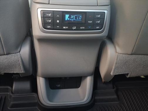 2019 Toyota Highlander Limited Platinum