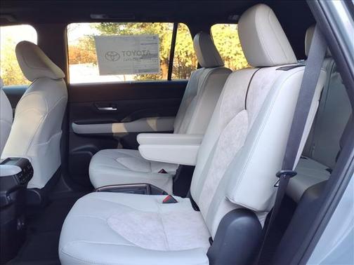 2026 Toyota Grand Highlander Hybrid Limited MAX