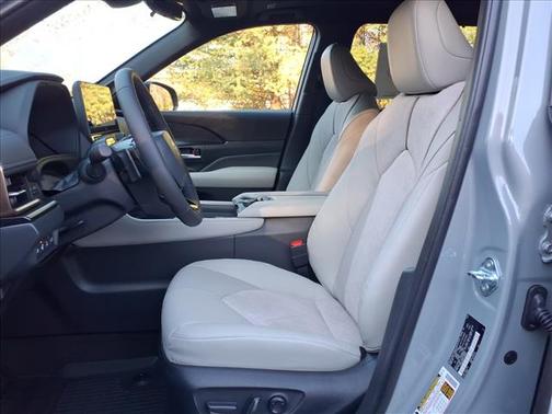 2026 Toyota Grand Highlander Hybrid Limited MAX