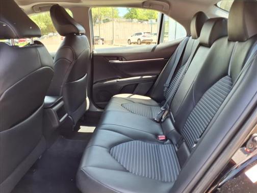 2018 Toyota Camry Hybrid SE