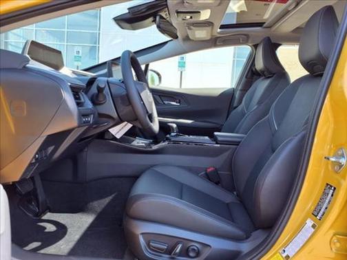 2025 Toyota Prius L