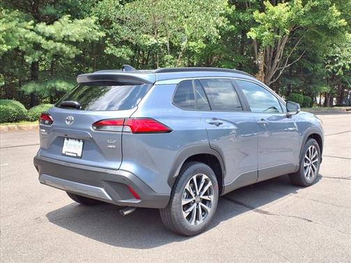 2025 Toyota Corolla Cross XLE