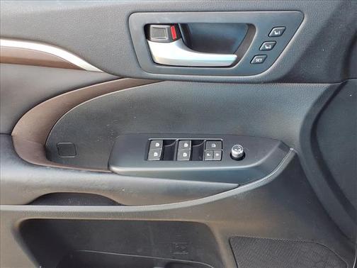 2016 Toyota Highlander Hybrid Platinum