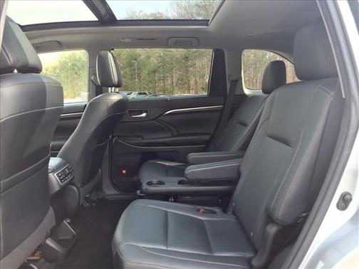 2016 Toyota Highlander Hybrid Platinum