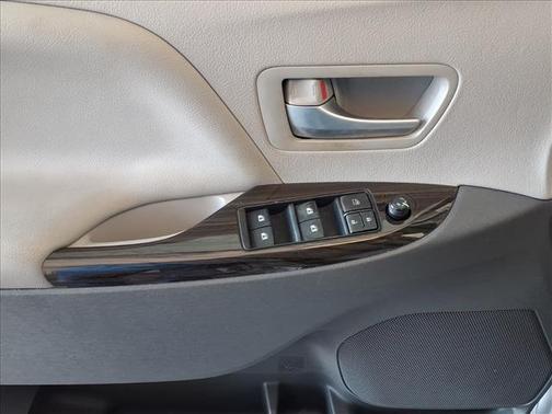 2017 Toyota Sienna XLE Premium