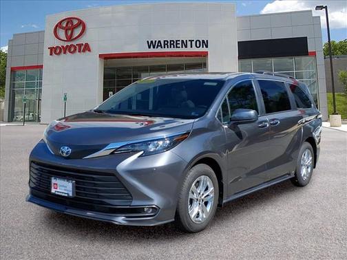 Magnetic Gray Metallic 2025 Toyota Sienna XLE