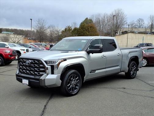 2022 Toyota Tundra Hybrid Platinum