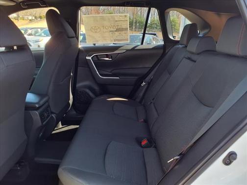 2025 Toyota RAV4 Hybrid SE